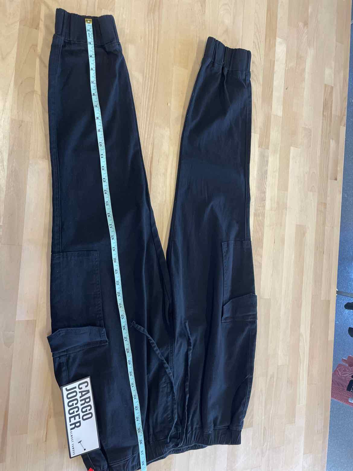 Almost Famous Size XL Black cargo