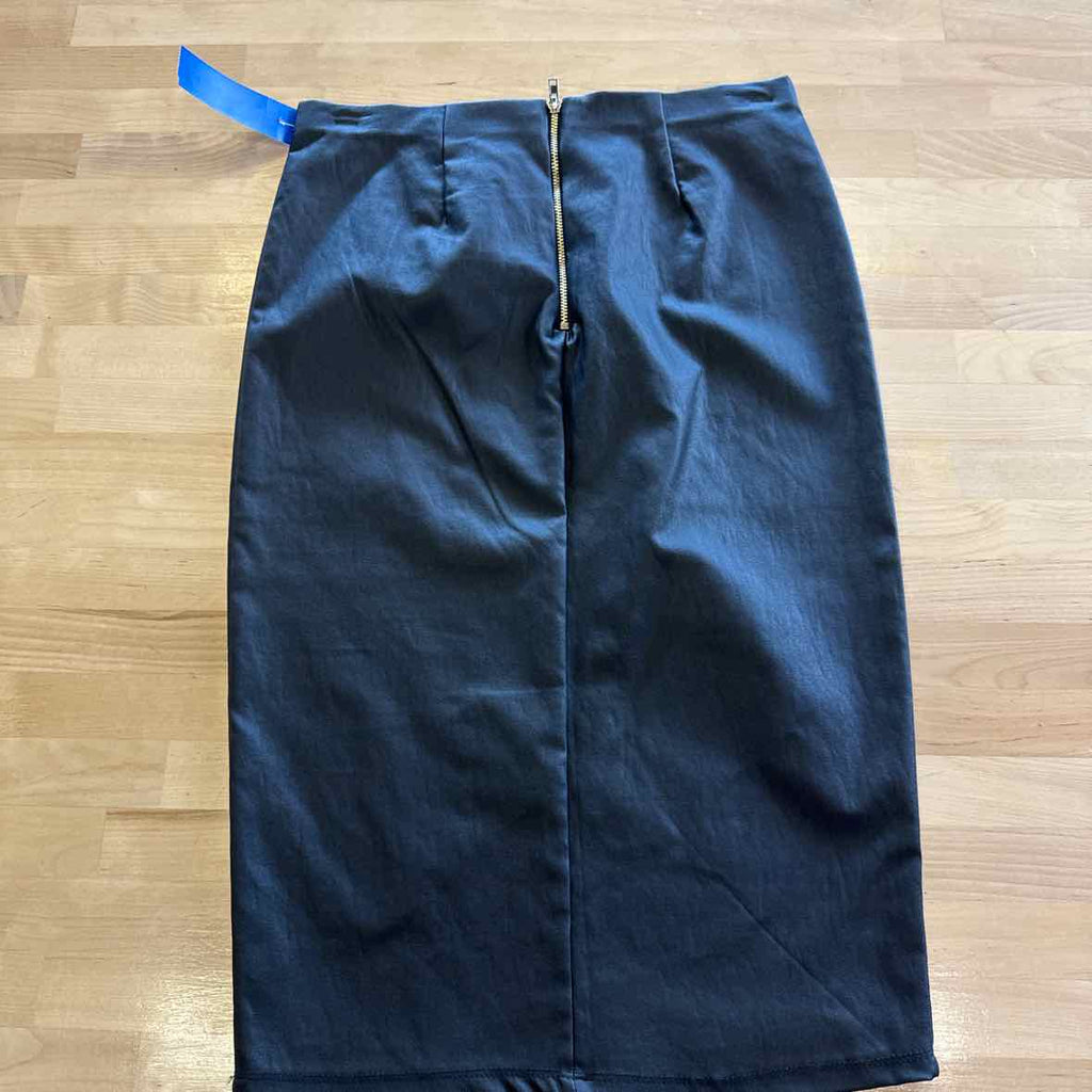 Iris Size M Black Skirt
