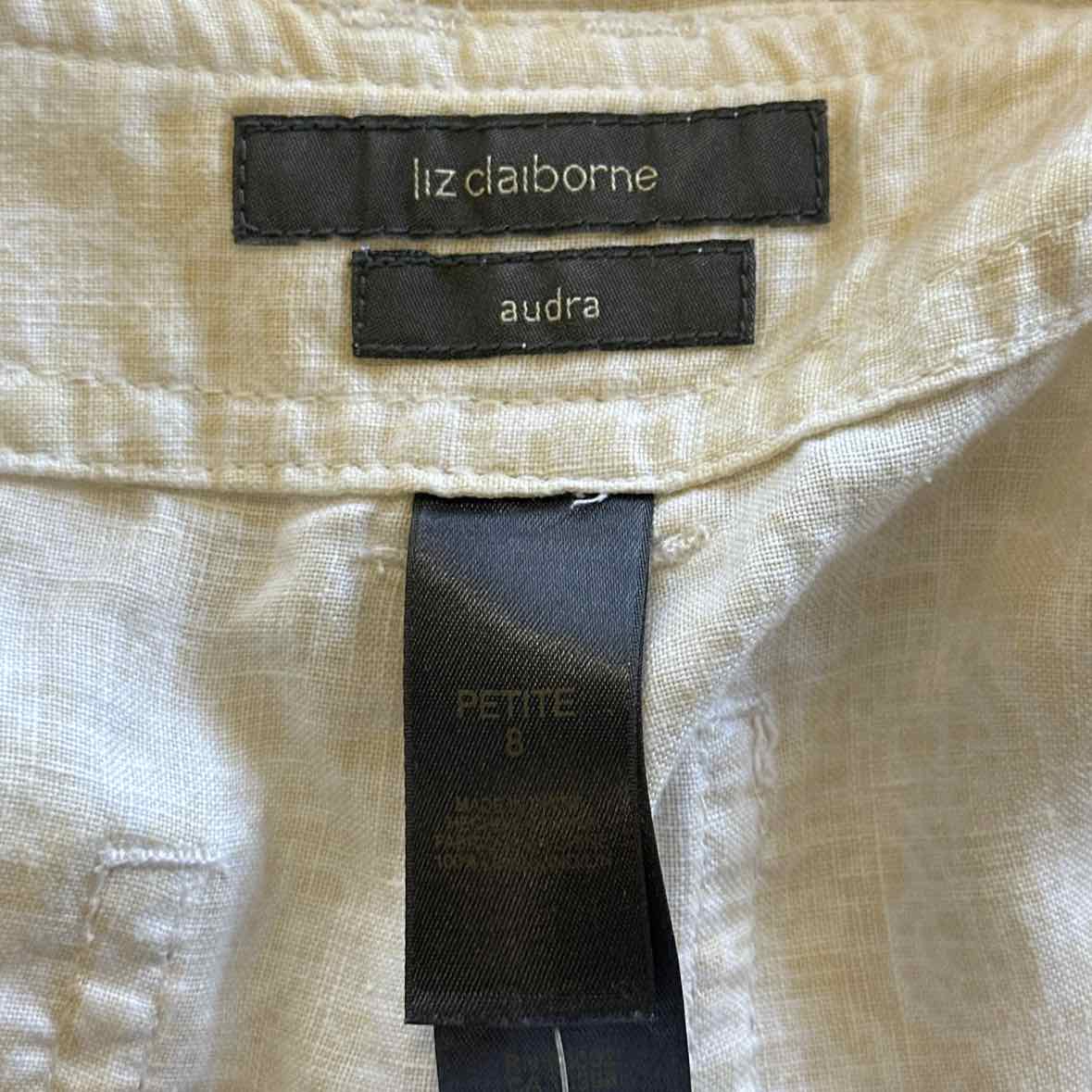 Liz Claiborne Size 8P White 2 pc sets
