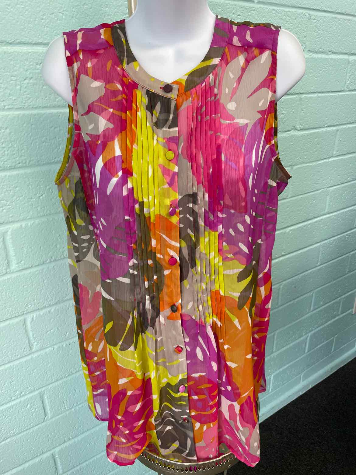 Liz Claiborne Size L Pink Print Sleeveless