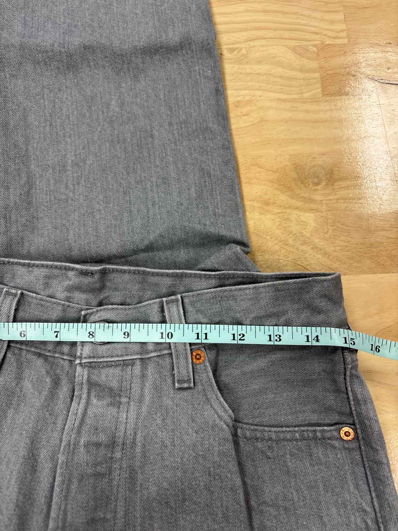 Levi's Size 31x30 Gray MENS Jeans