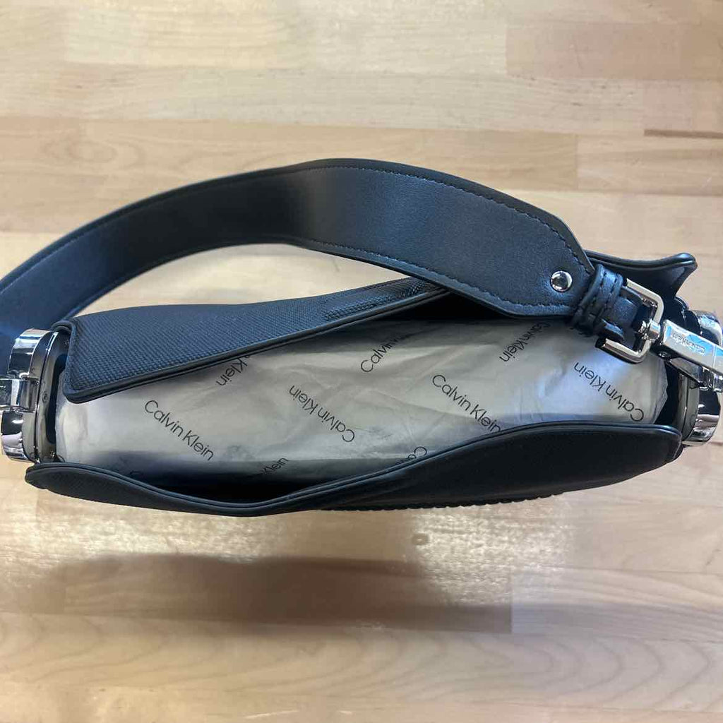 Calvin Klein Fay Canvas Shoulder