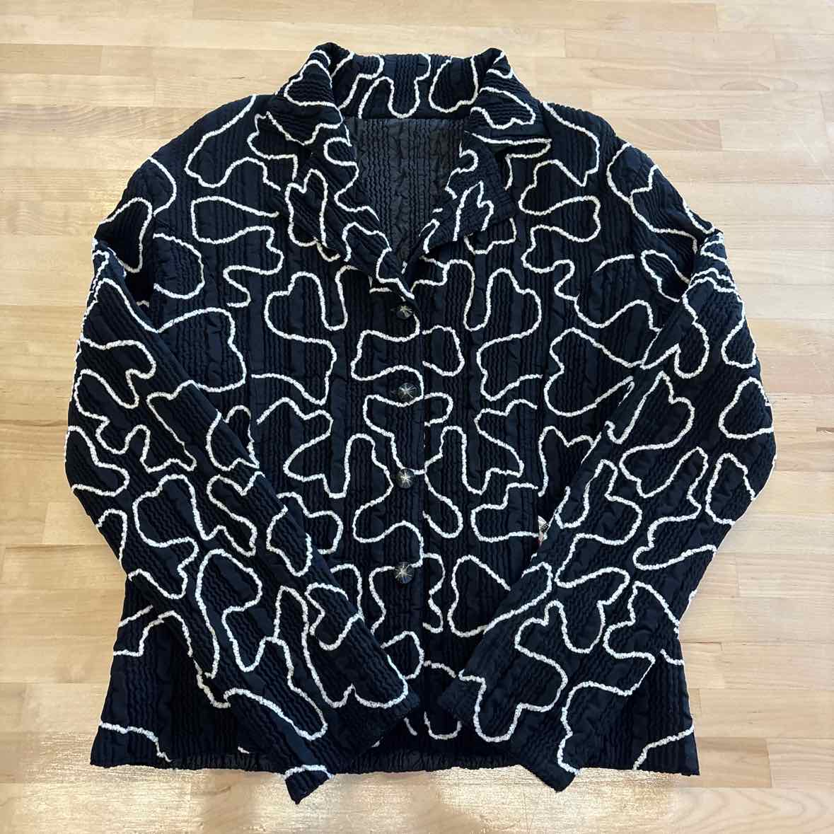 UBU Size M Black Jacket