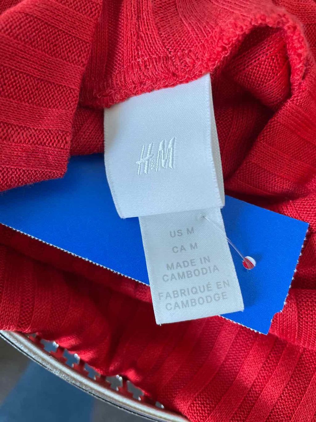 H&M Size M Red Knit Top