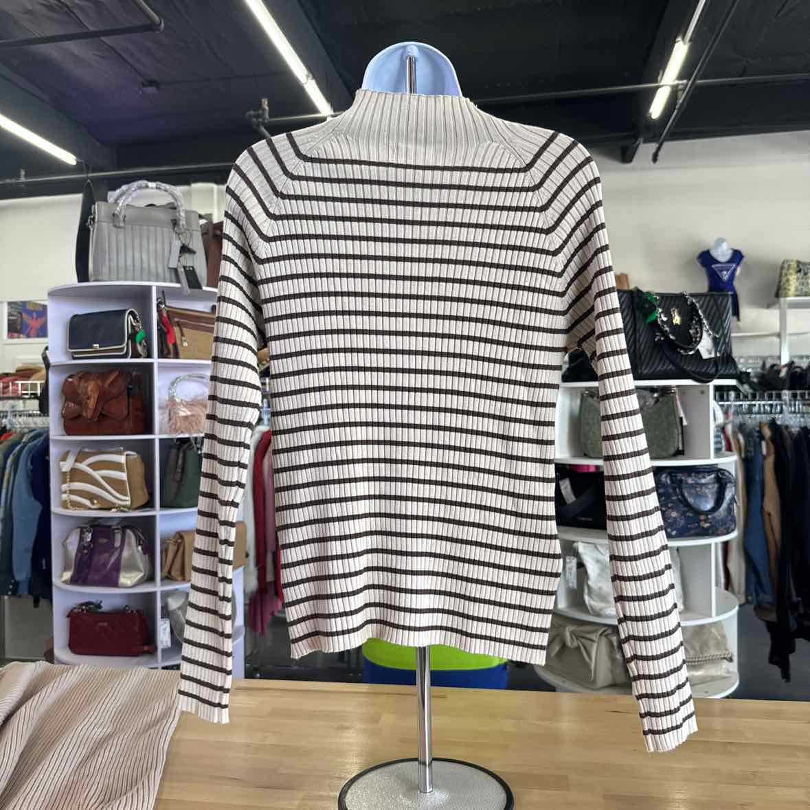 Hooked up by Iot Juniors' Fine Gauge Mock-Neck Striped Sweater - Oatmeal