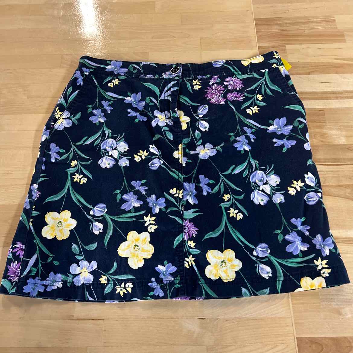 Karen Scott Women Size 6 Blue Preloved Skorts