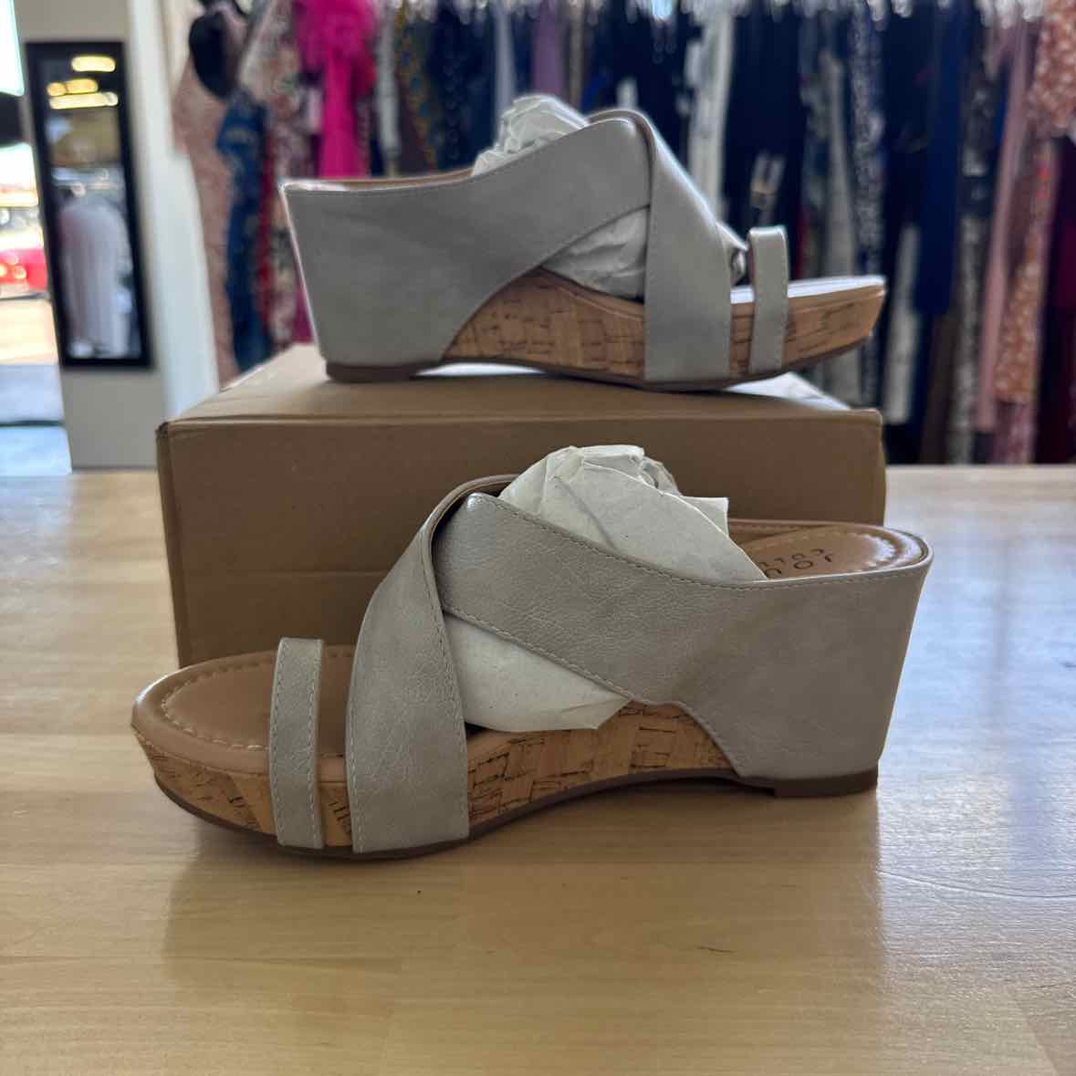 Journee Shoe Size 6.5 Silver Sandals