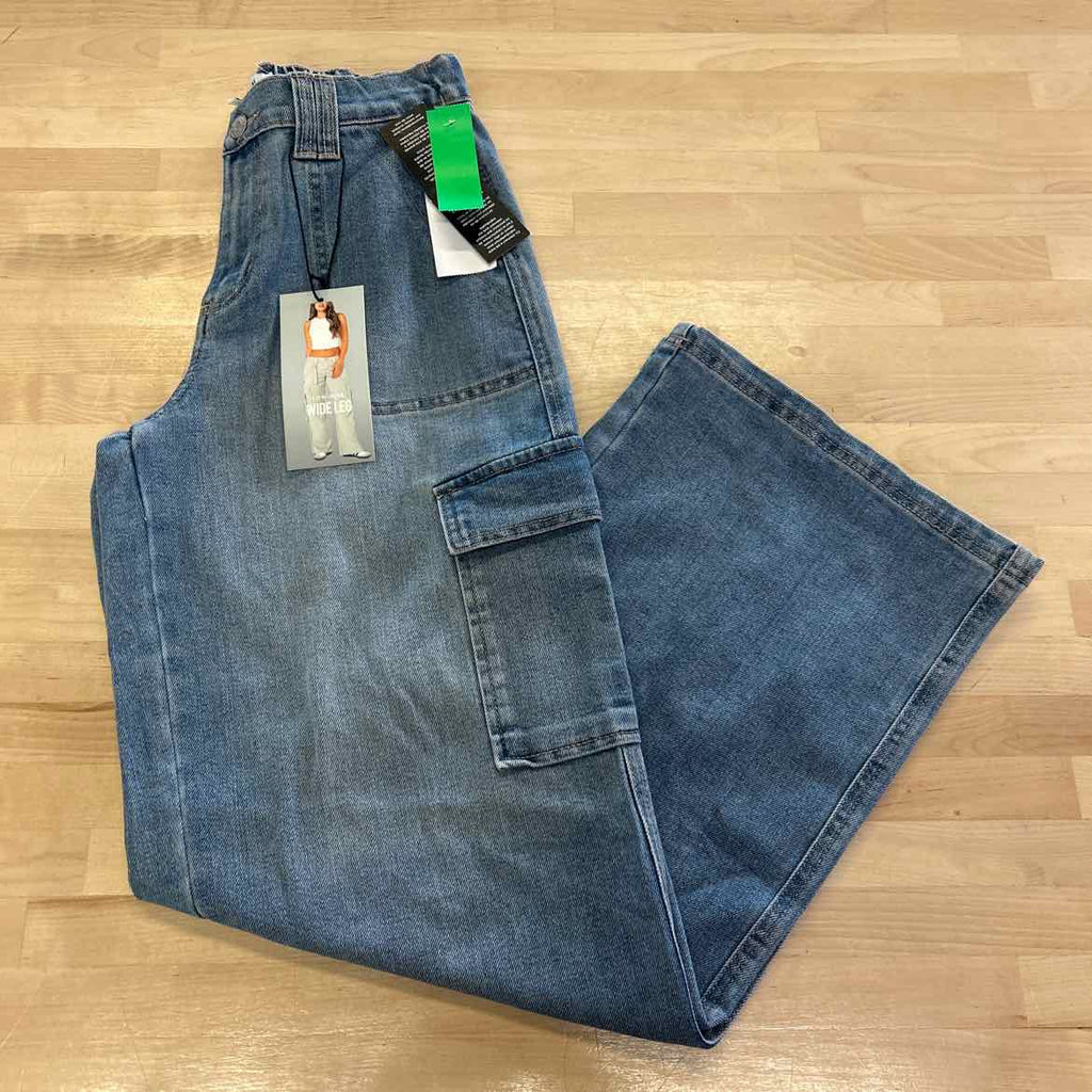 Juniors Celebrity Pink Low Rise Baggy Cargo Pants - 3