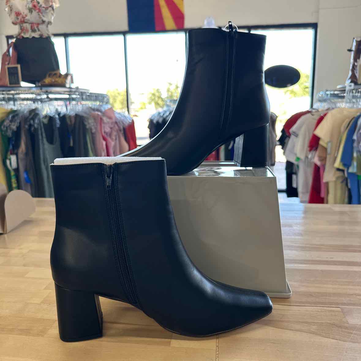 Journee Collection Shoe Size 11 Black Faux Leather Boots