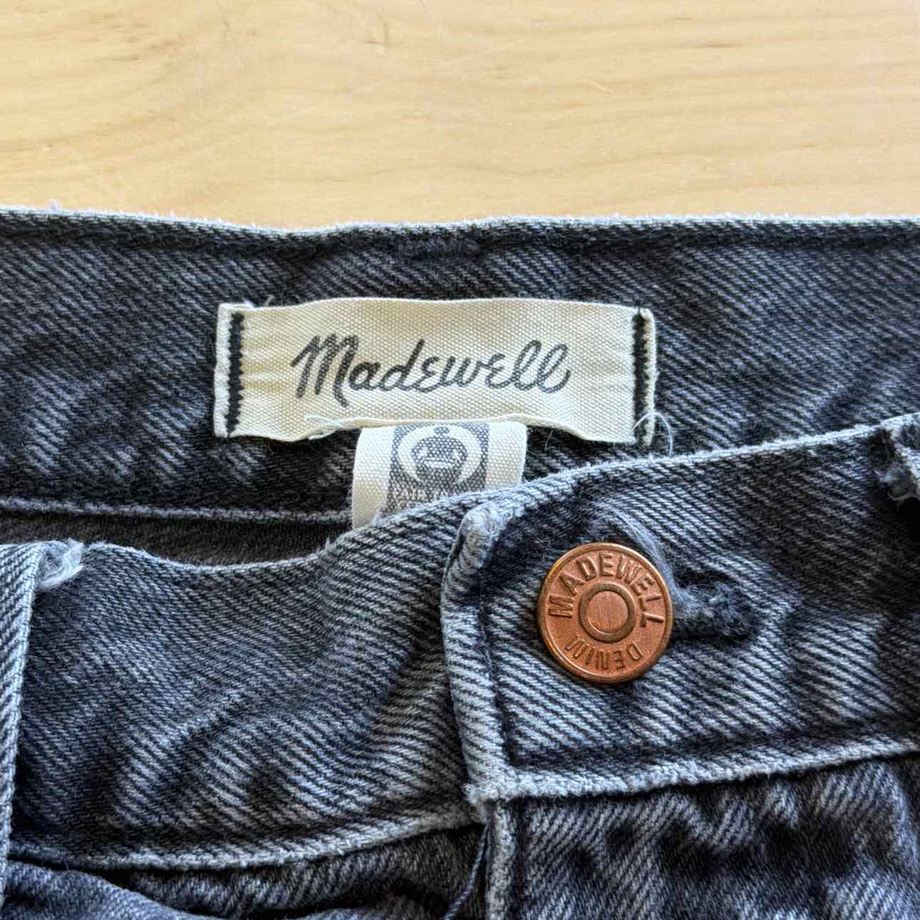 Madewell Size 26 Black Used Shorts