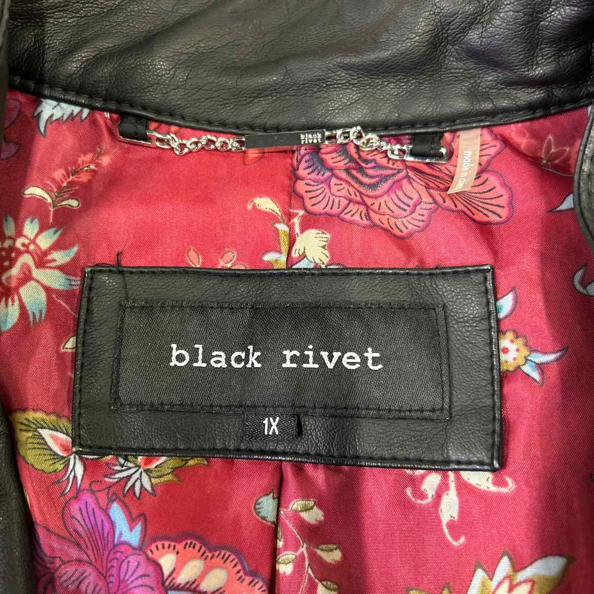 Black Rivet Size 1X Black Leather Jacket