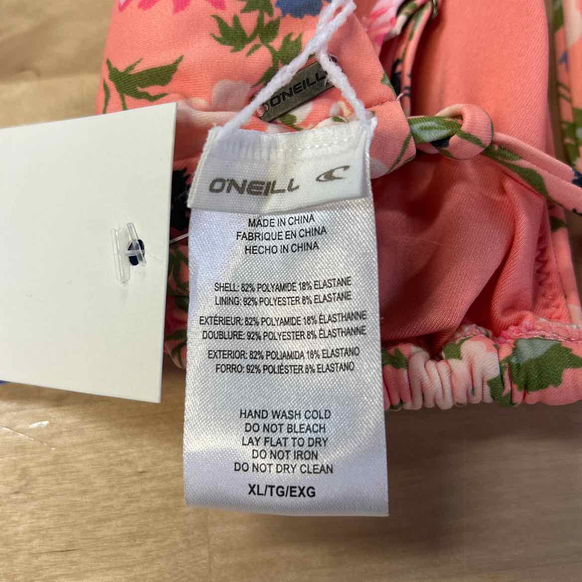 O'Neil Size XL Kelly Floral Menorca Bikini Top