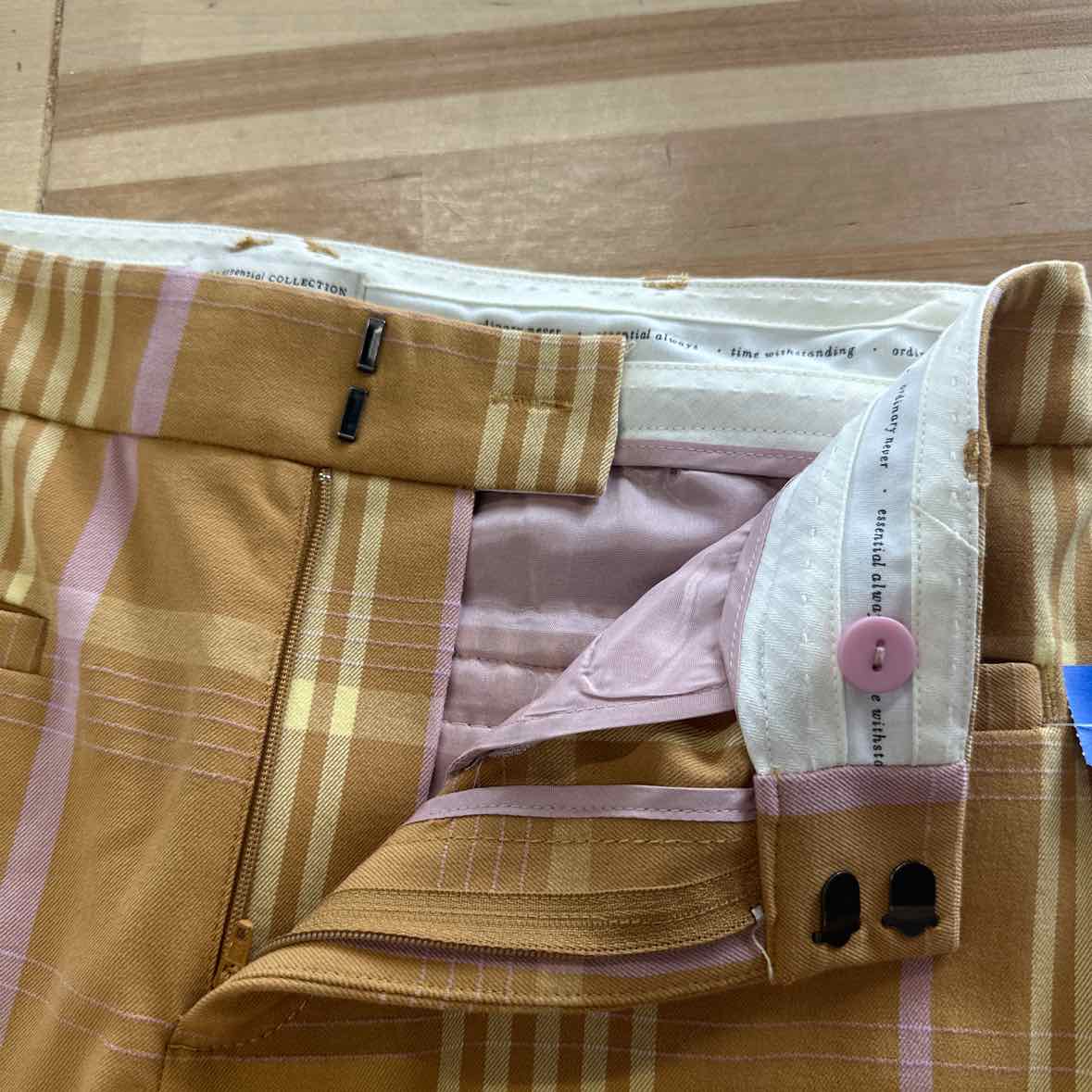 Anthropologie Size 6 Yellow Pants