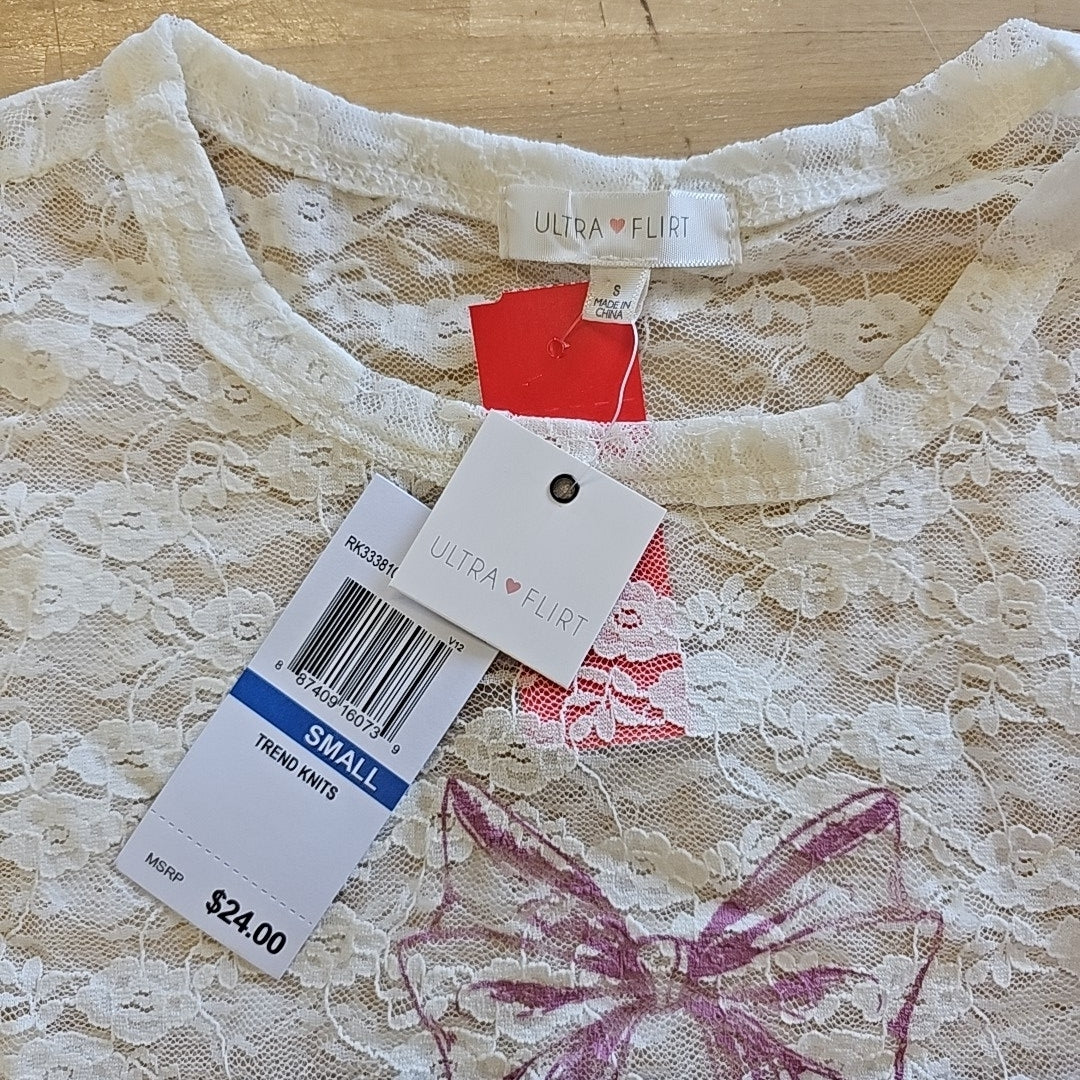 Ultra Flirt Juniors' Graphic Lace Tee - Gardenia