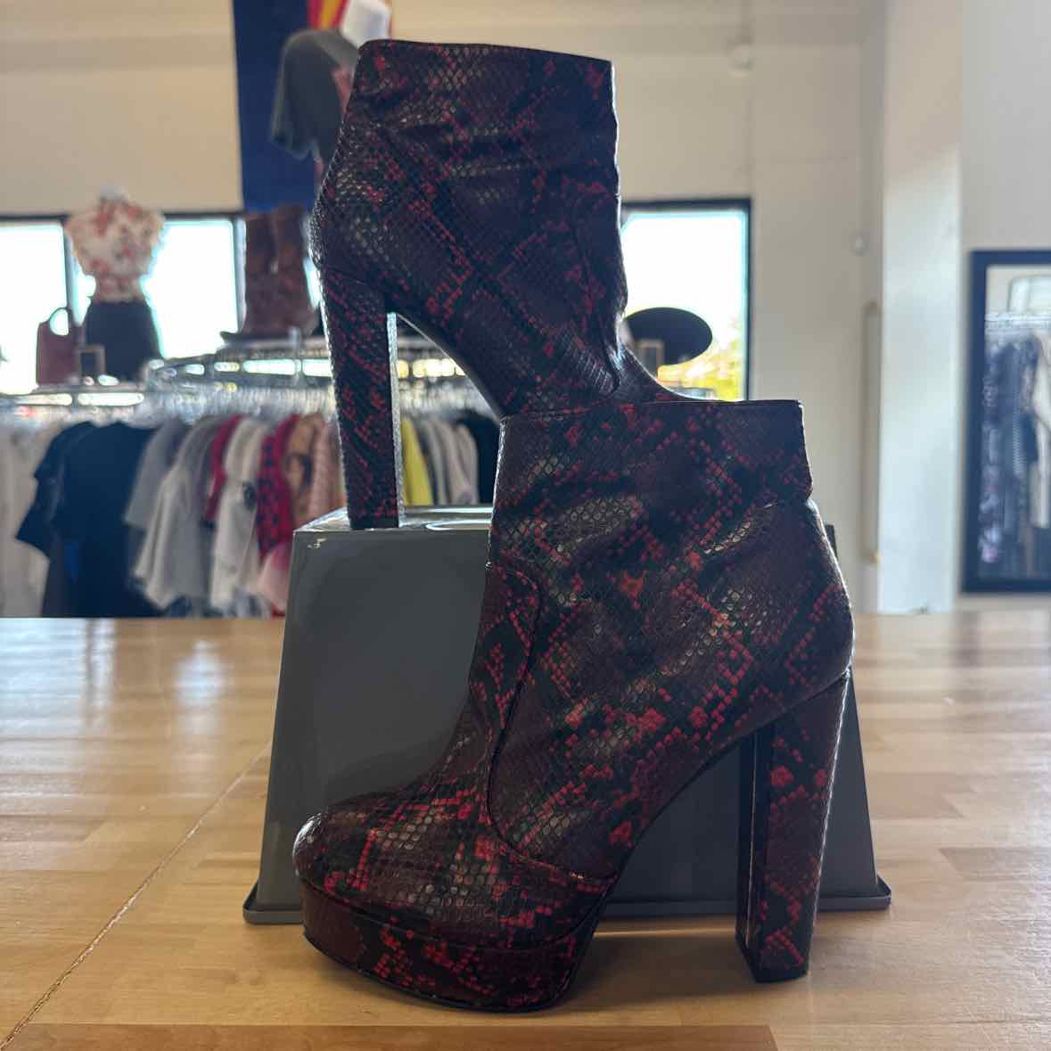 call it spring Shoe Size 8 Red Snakeskin Boots