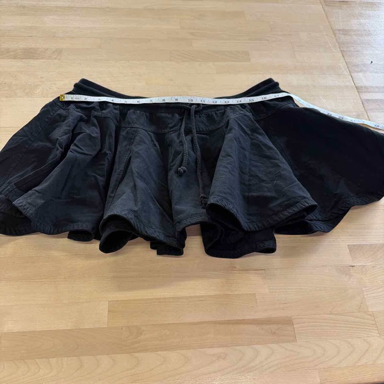 Anthropologie Size L Black New Skirt