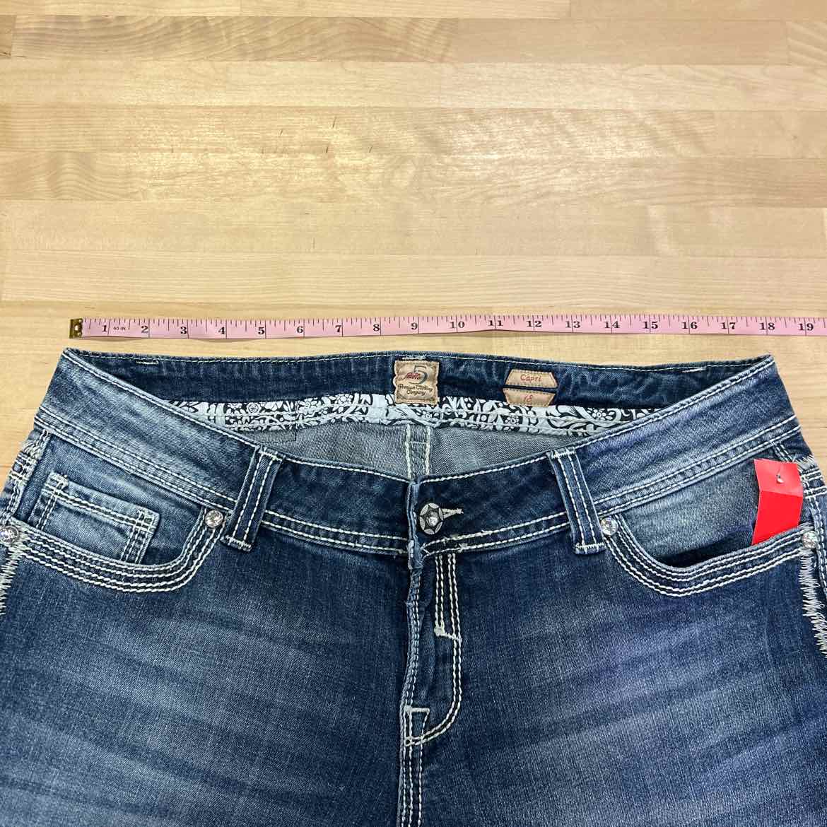 Studio 5 Size 18 Blue Denim Preloved Capris