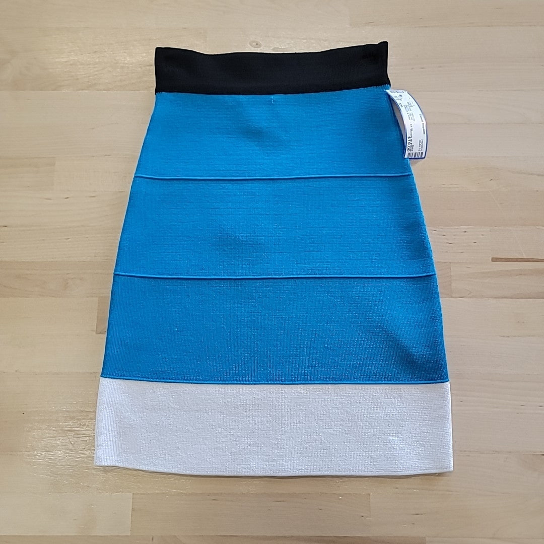 Bebe Size XS Blue/White Skirt
