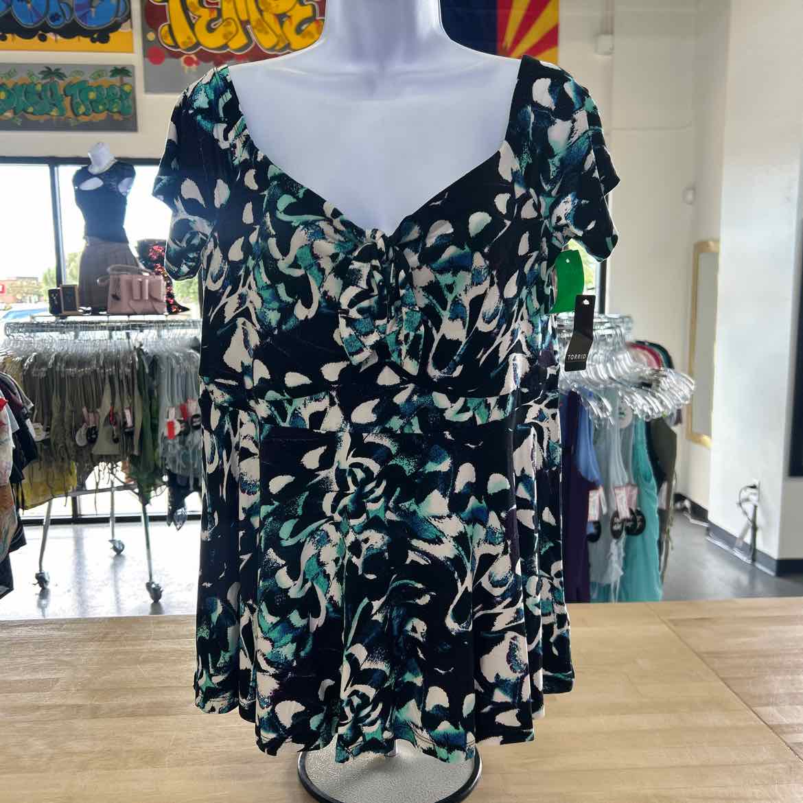 Torrid Size 1 Blue New Sleeveless