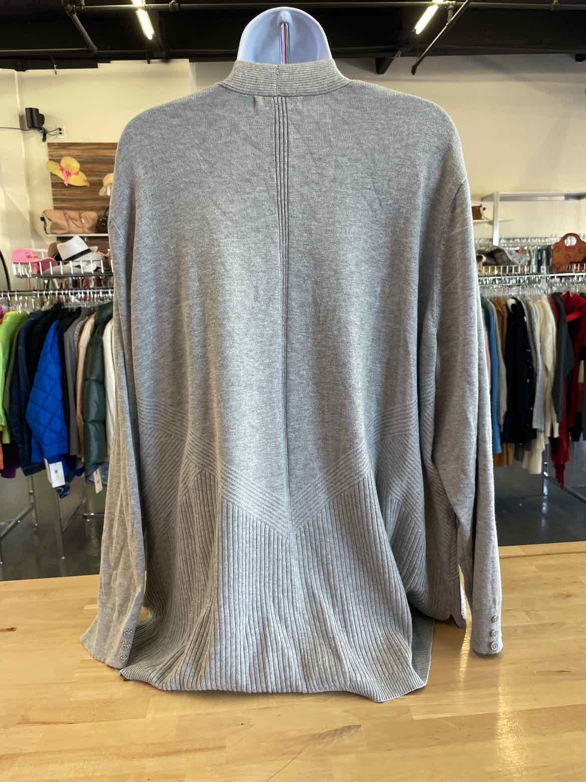 89th & Madison Size 3X Gray Cardigan
