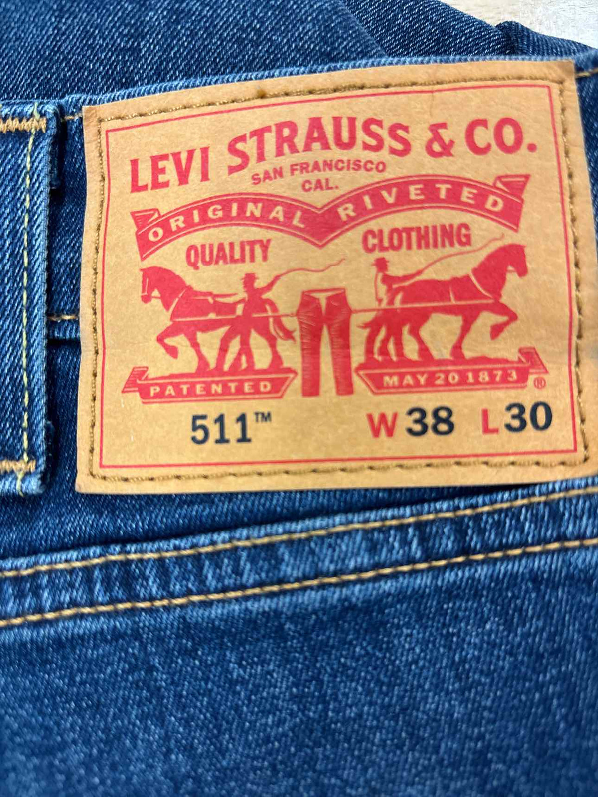 Levi's Size 38x30 dark blue MENS Jeans