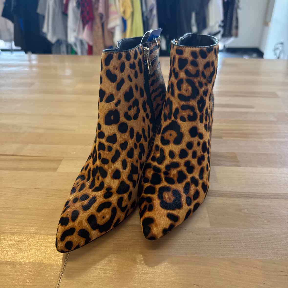 Antonio Melani Shoe Size 8 Tan Heels