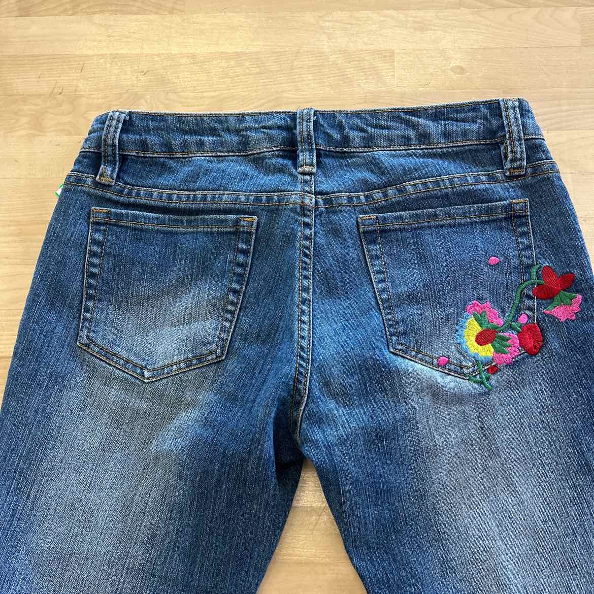 Clash Size 5 Blue Denim Preloved Capris