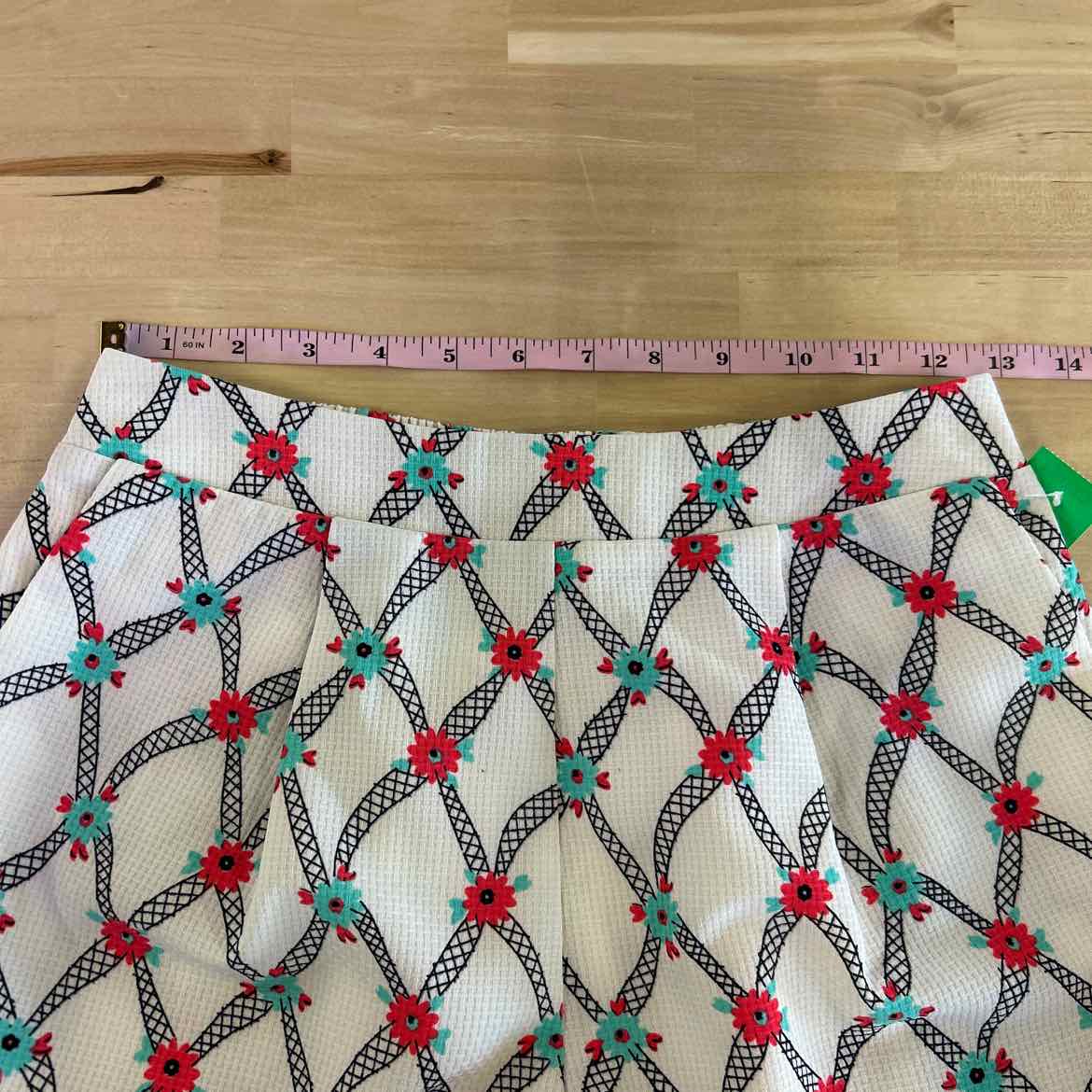 Loveriche Women Size S Tan Preloved Shorts