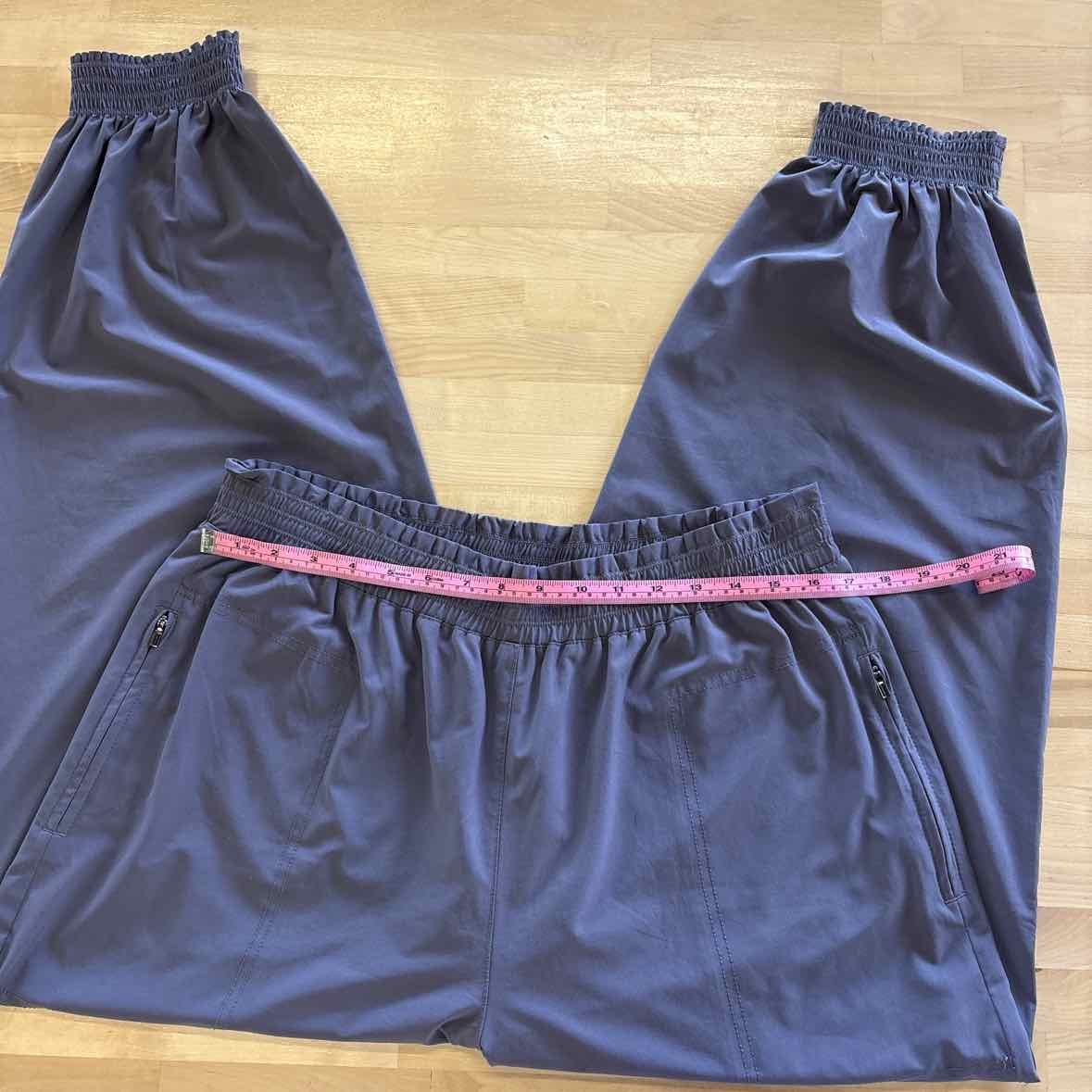 Athleta Size 16 Gray Athletic Pants