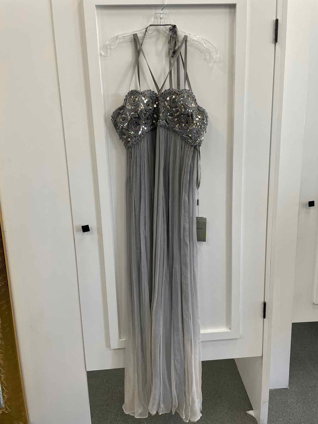 Nina Austin Size S Gray Dress