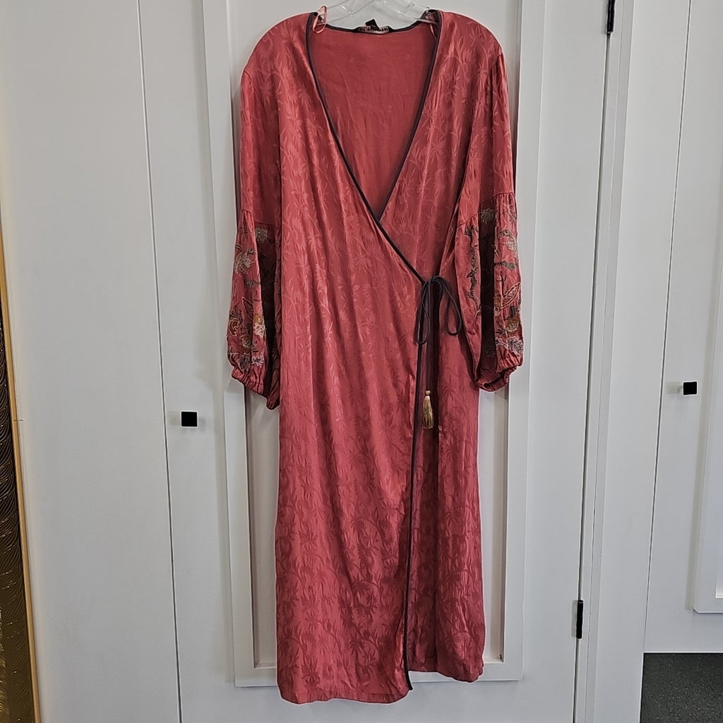 TRF Size XS Pink Preloved Duster