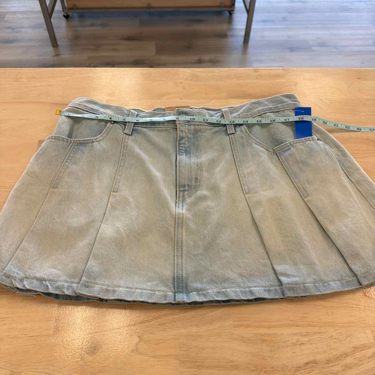 Levi's Size 33 Blue New Skirt