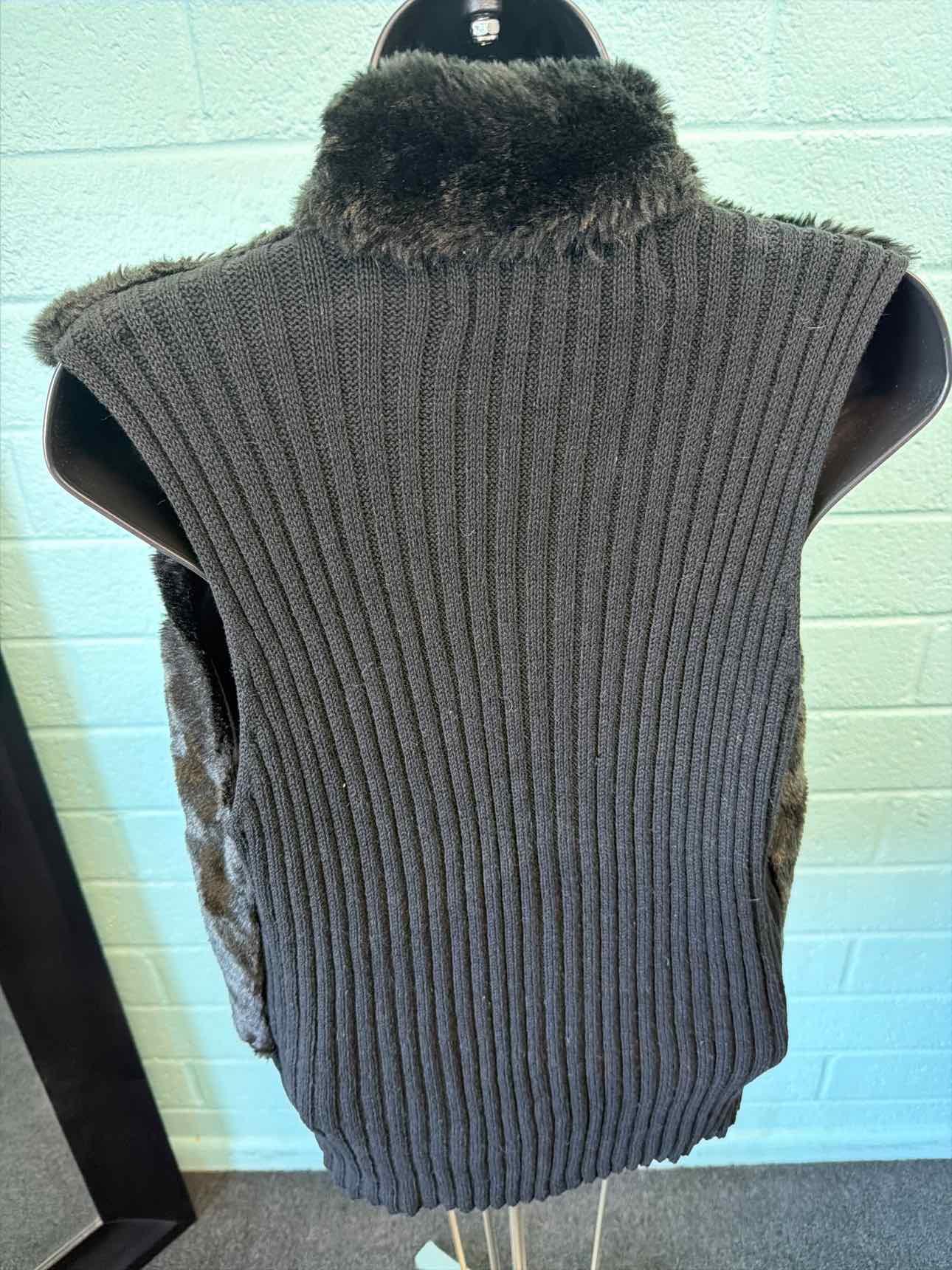 Tiara Size XL Black Vest
