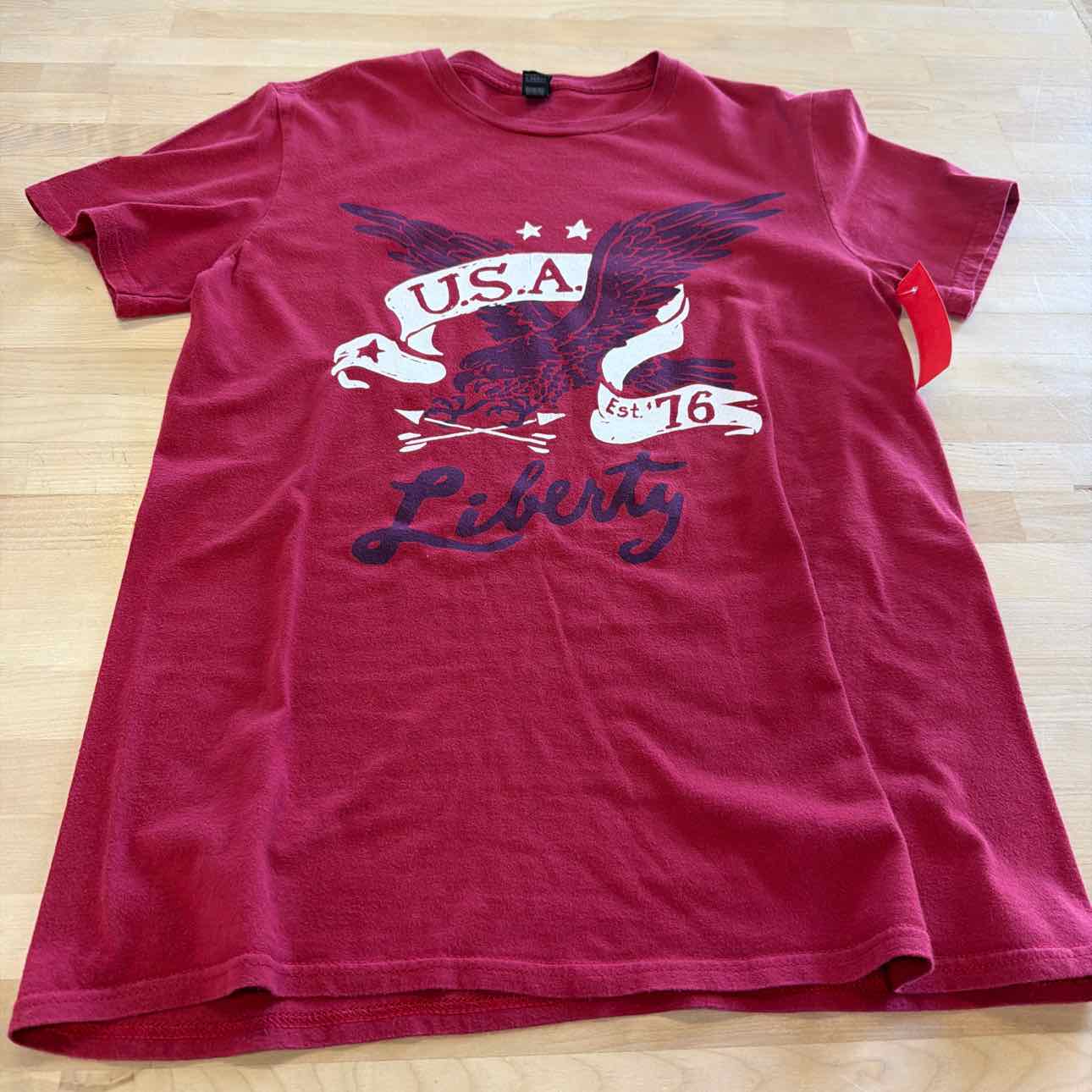 anvil Size M Red Preloved T-shirt