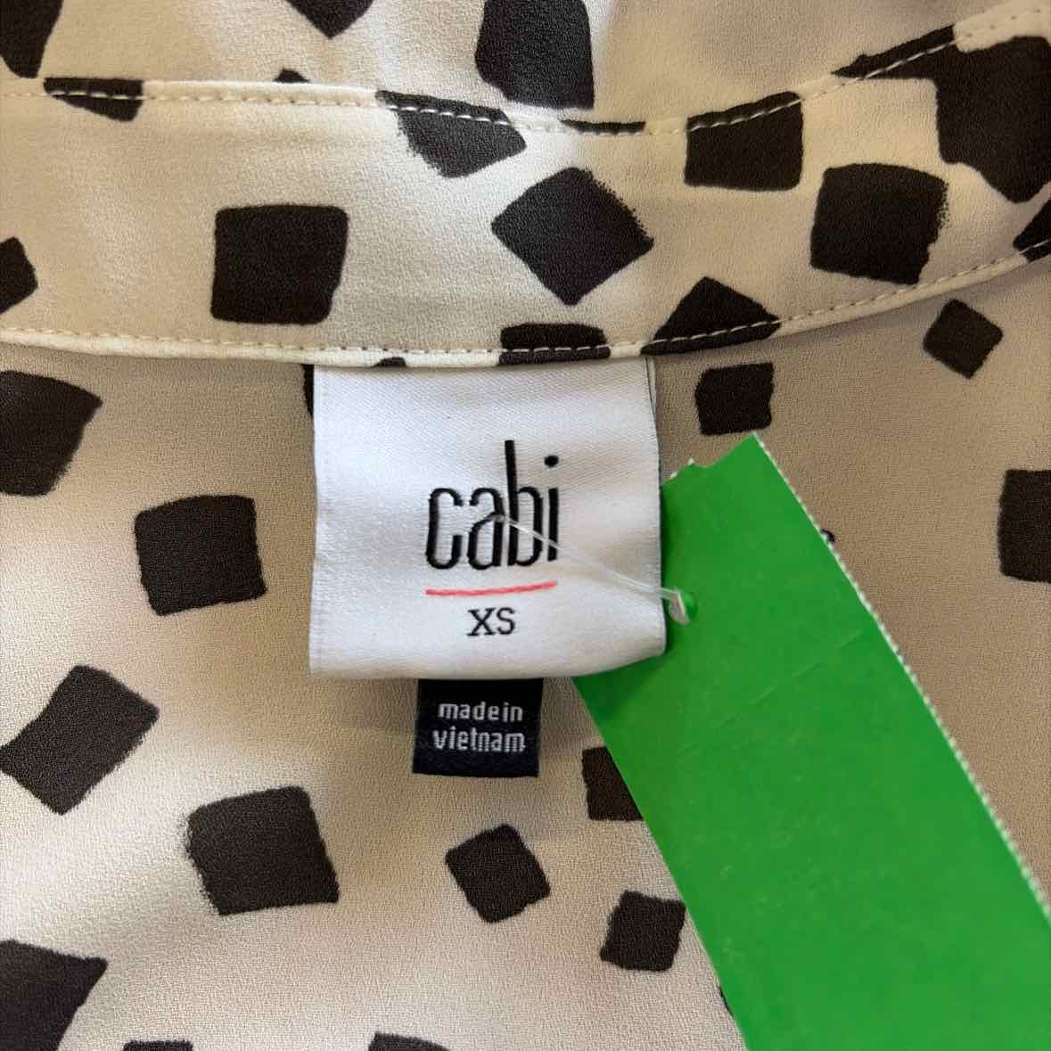 Cabi Size XS White & Black Preloved Blouse SS