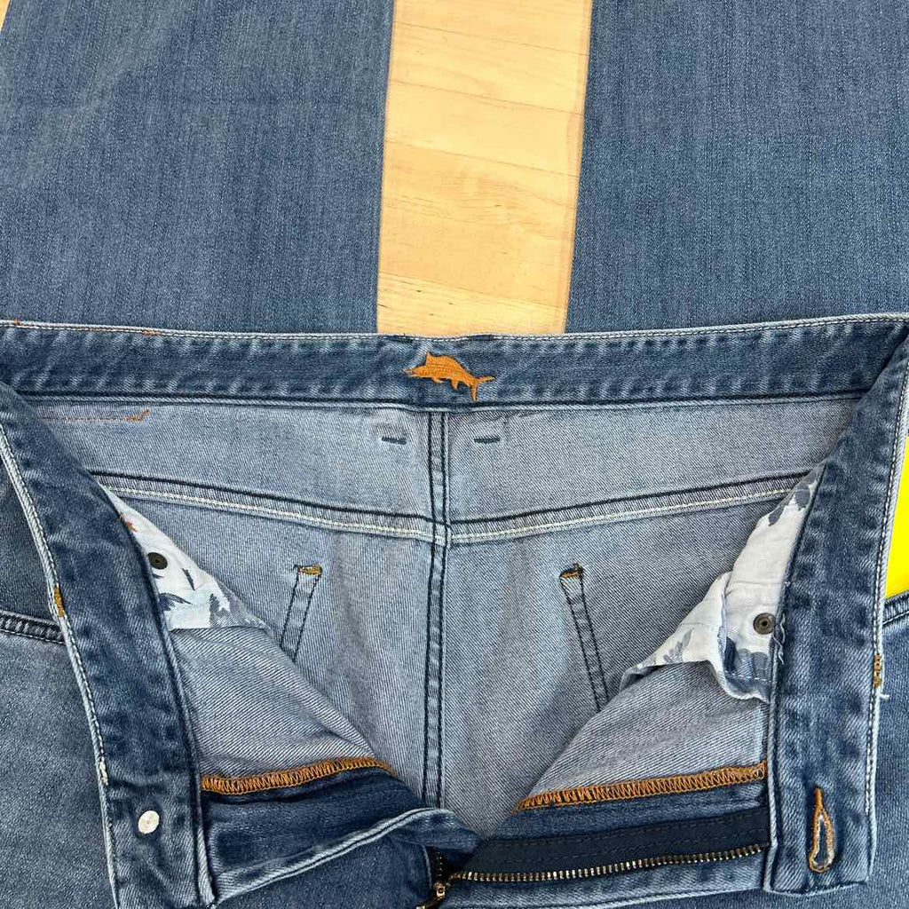 Tommy Bahama Size 38x30 Light Blue MENS Jeans