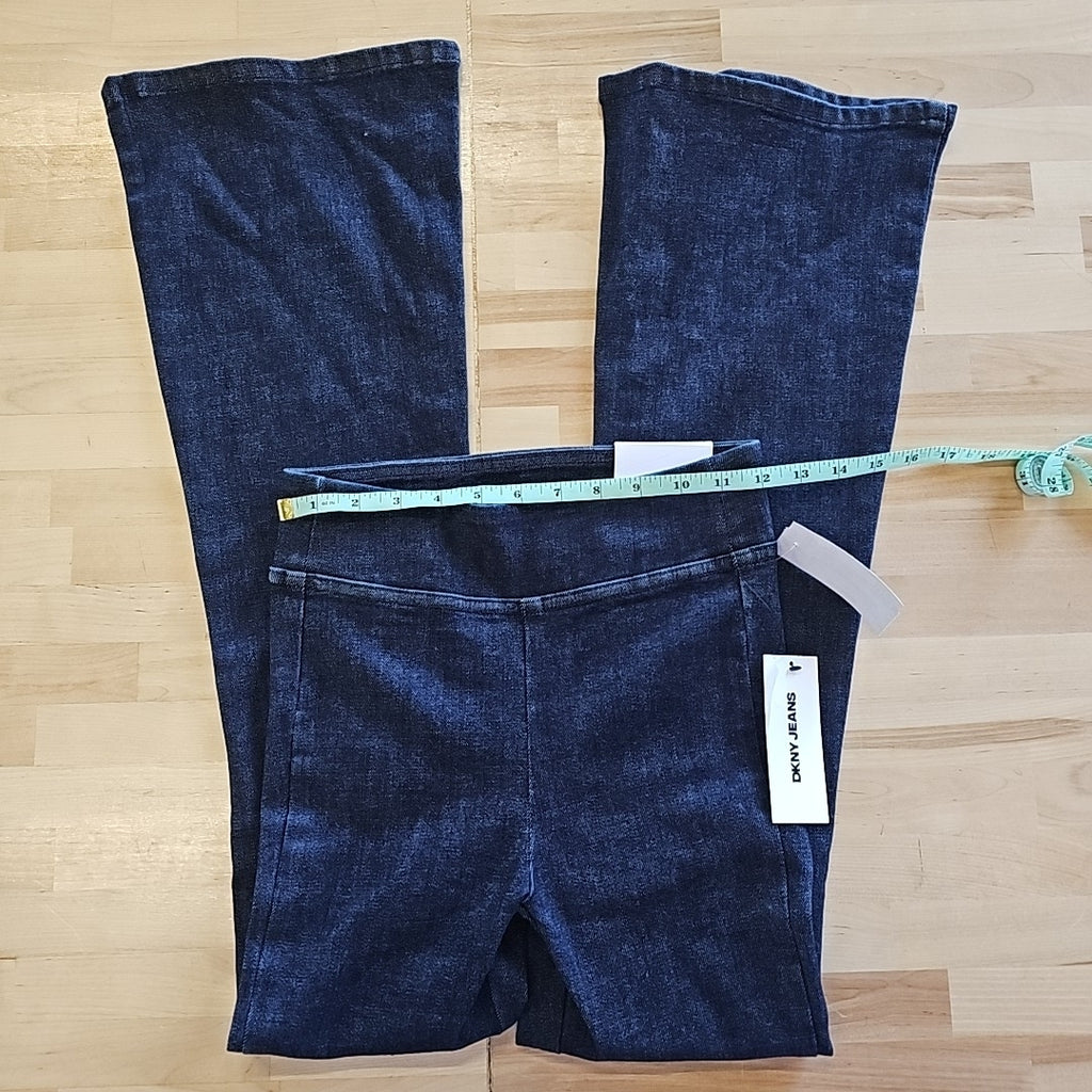 Dkny Jeans Petite High-Rise Pull-on Flare Jeans - Bond Street