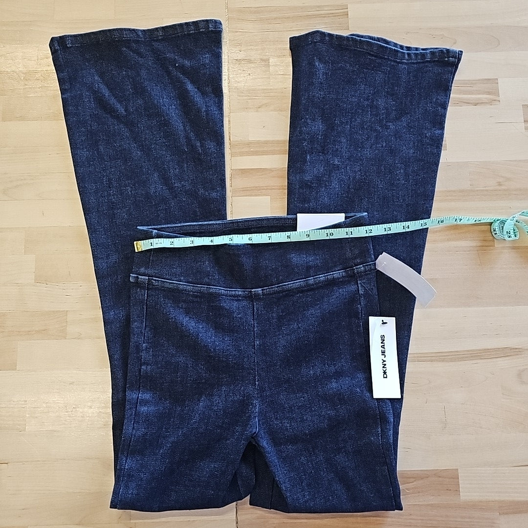 Dkny Jeans Petite High-Rise Pull-on Flare Jeans - Bond Street