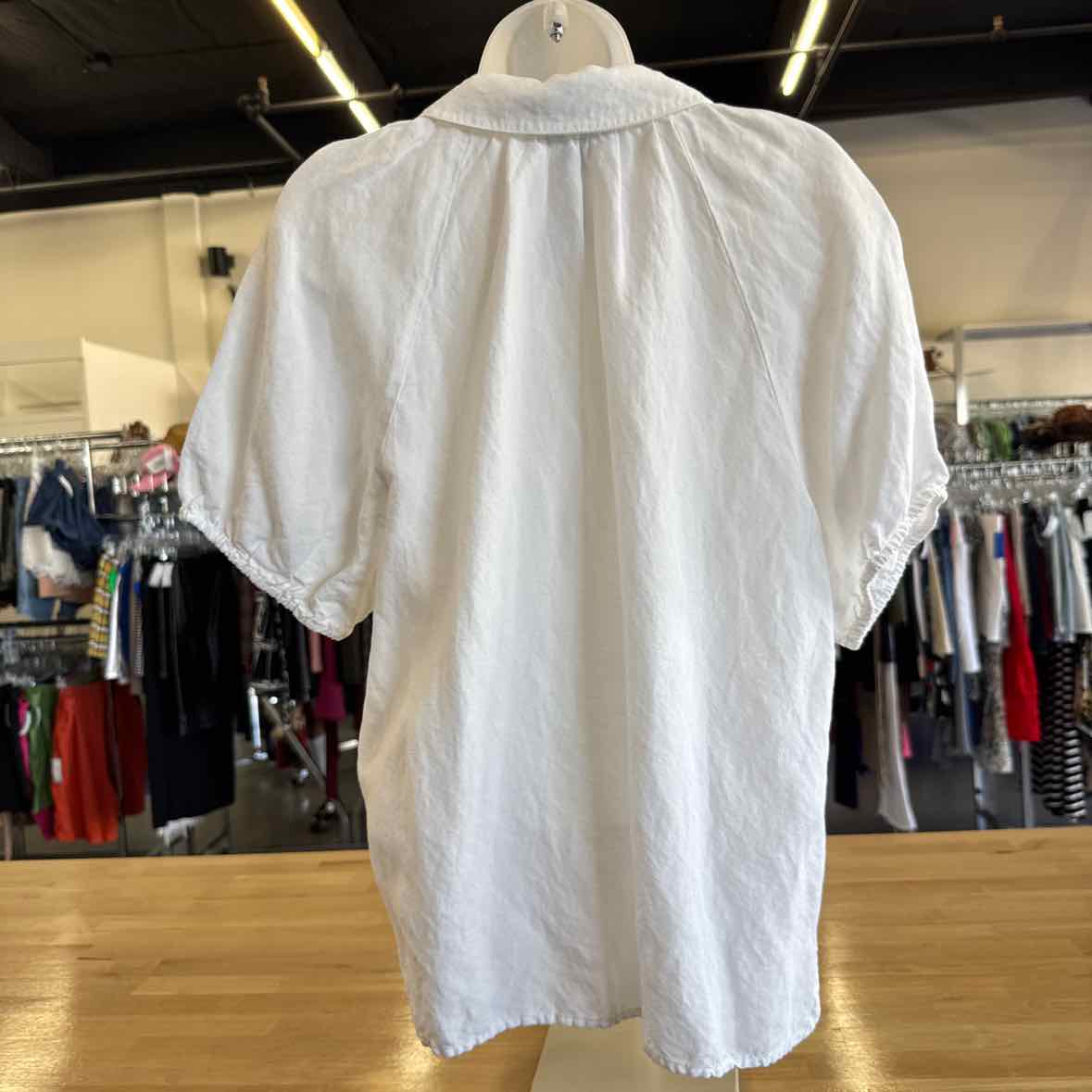 Antonio Melani Size M White Button Down Shirt