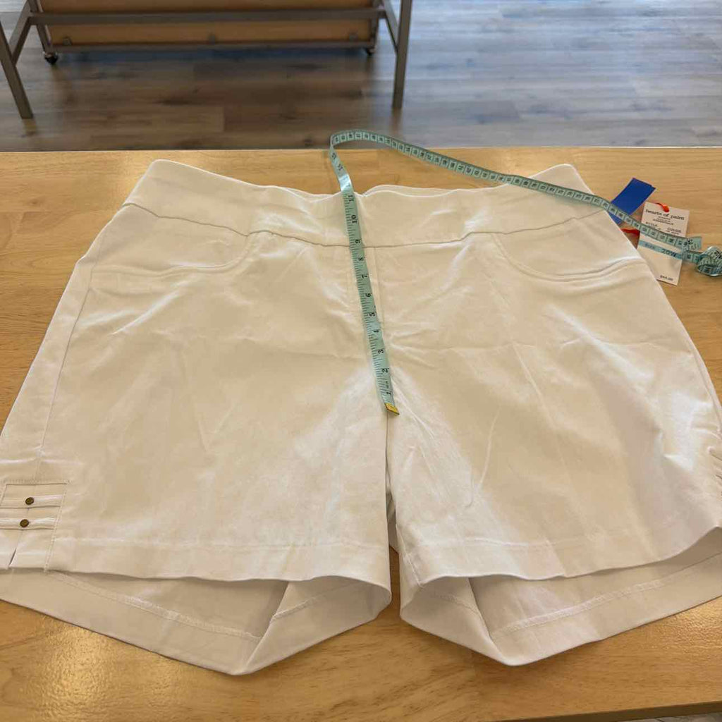 Hearts of palm Women Size 20W White New Shorts