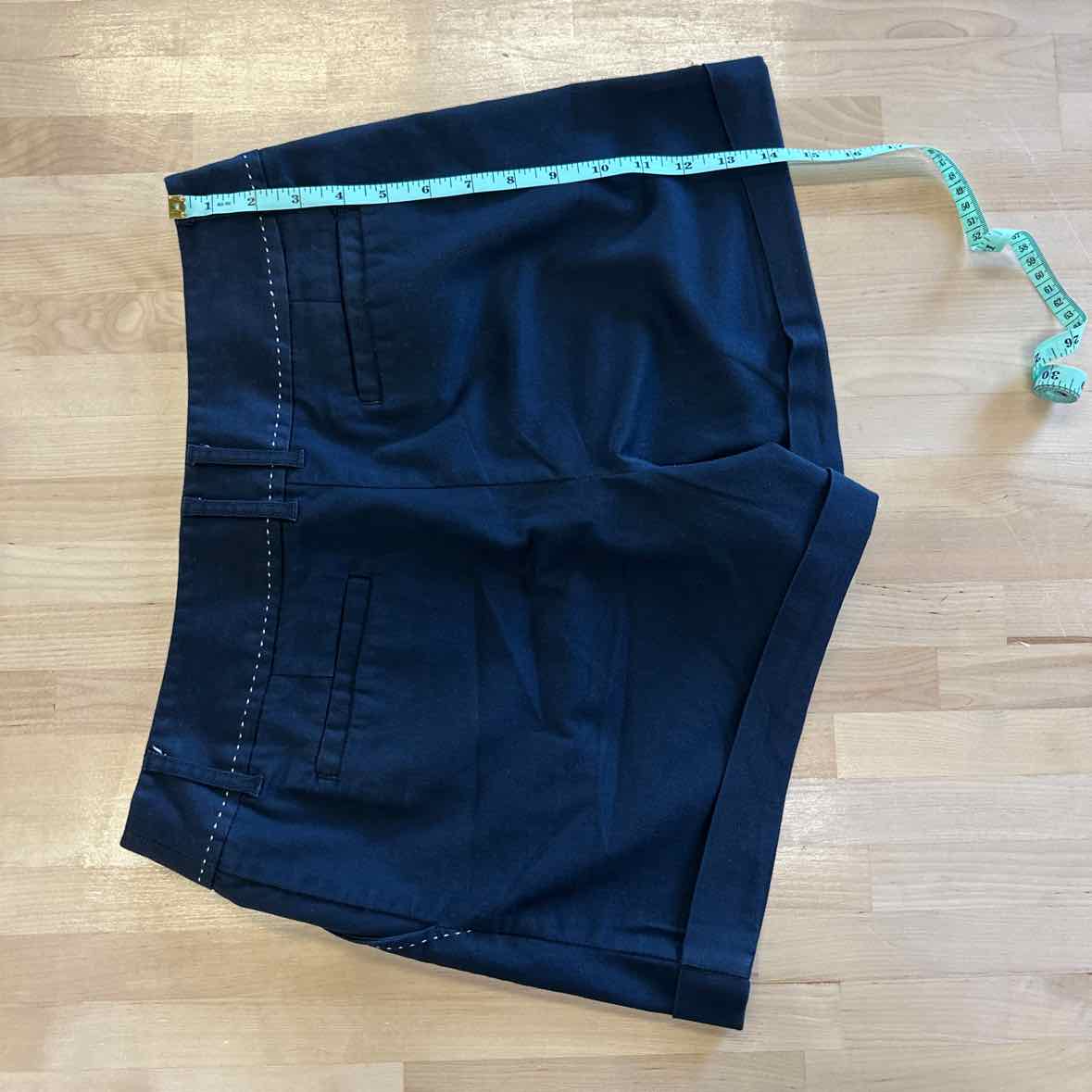 Willi Smith Size 8 Black Shorts