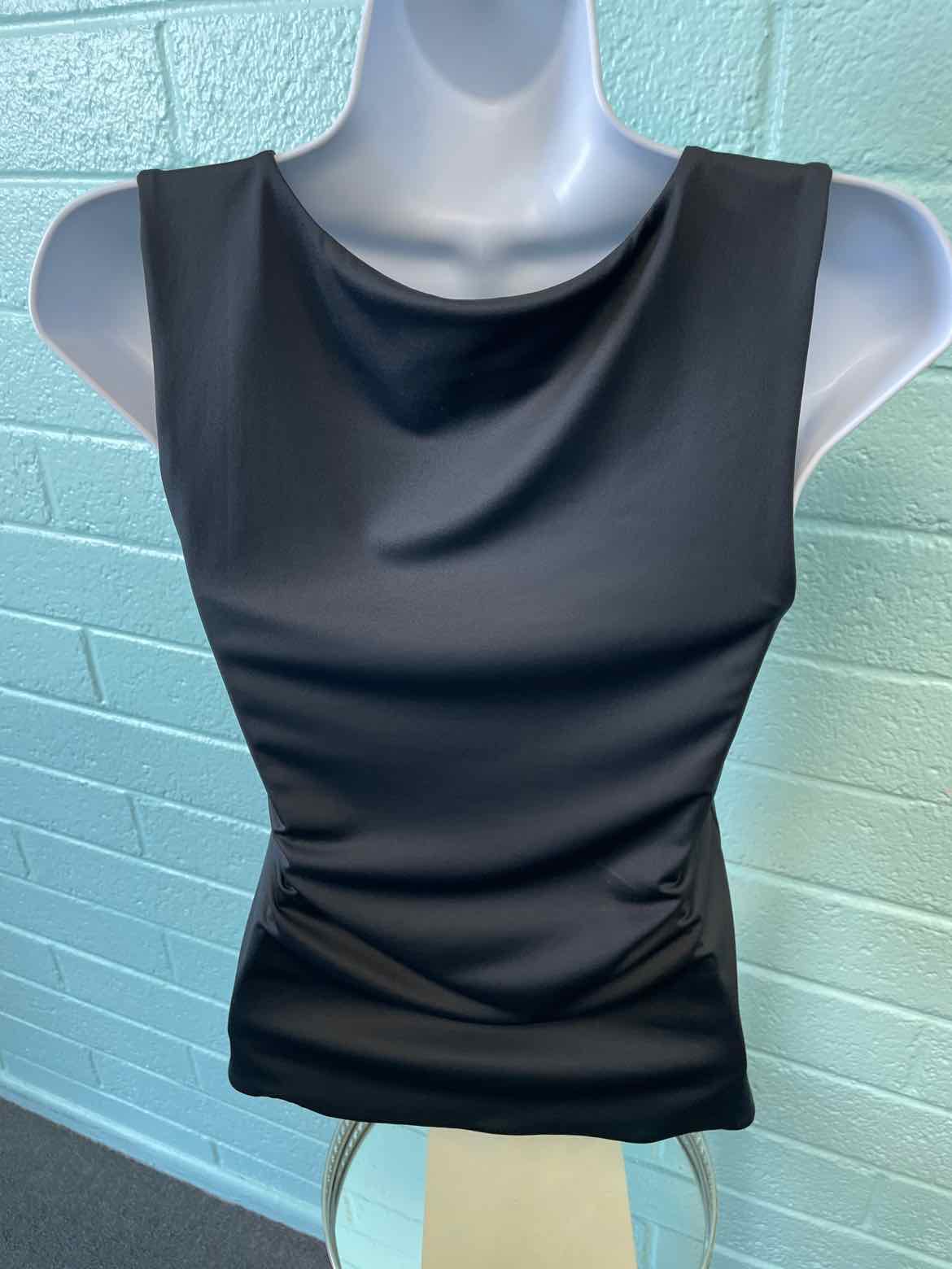 Loft Size M Black Tank