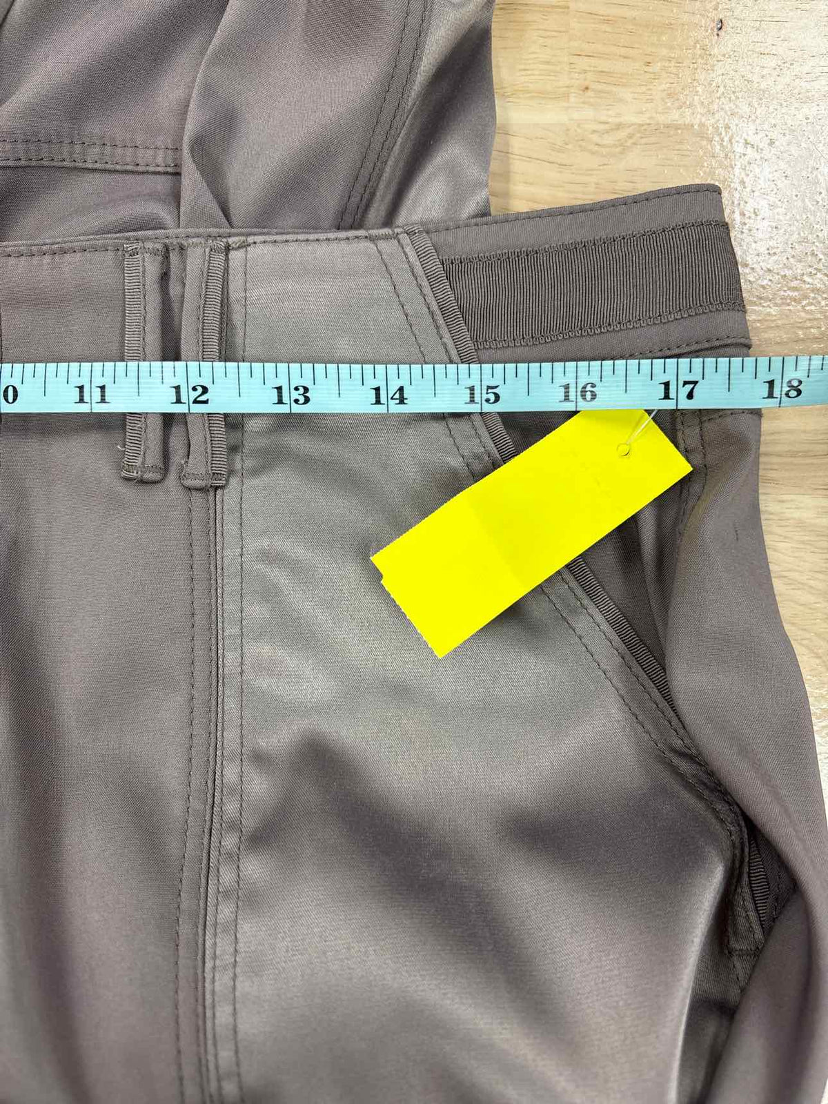 White House Black Market Size 12 Taupe Satin Preloved Cargo