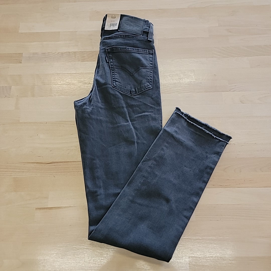 Levi's Size 25 724 Straight-Leg Jeans - Control the Damage Jeans