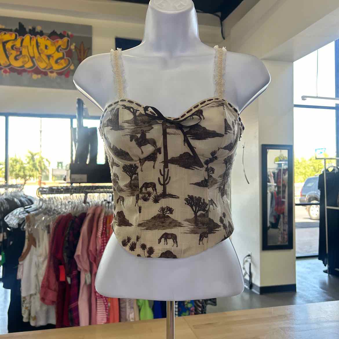 Thirty Thirty Size XS White Preloved Tank