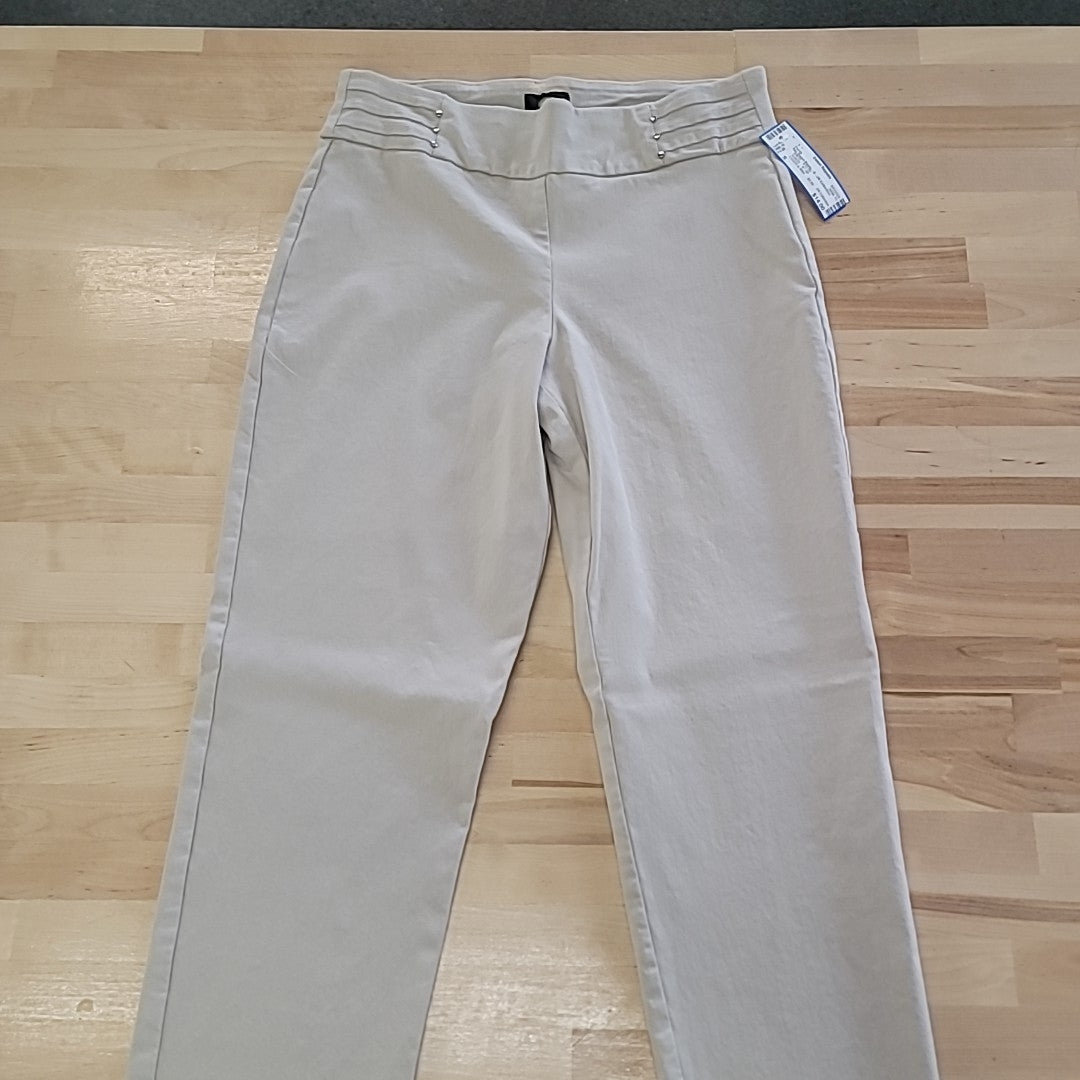 JM Collection Size S Tan Pants