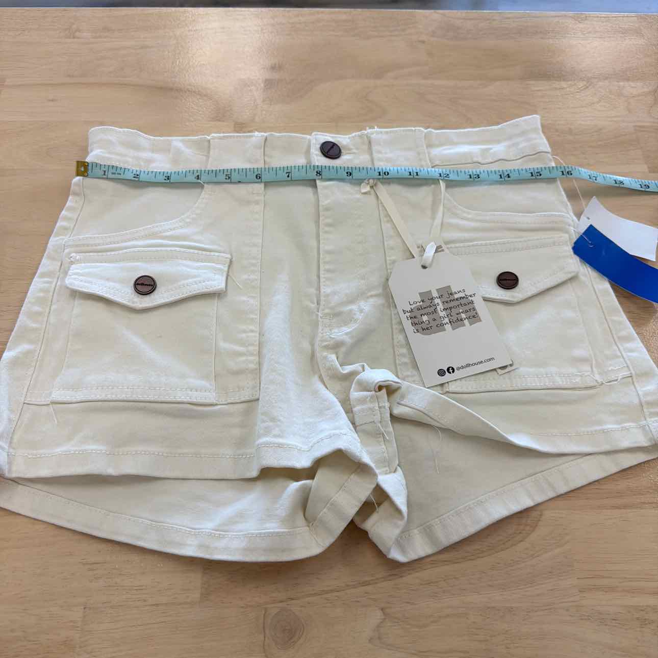 dollhouse Women Size 11/12 White New Shorts High Rise Cargo Shorts - Vanilla
