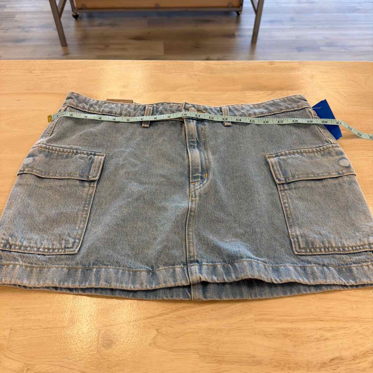 Levi's Size 32 Blue New Skirt