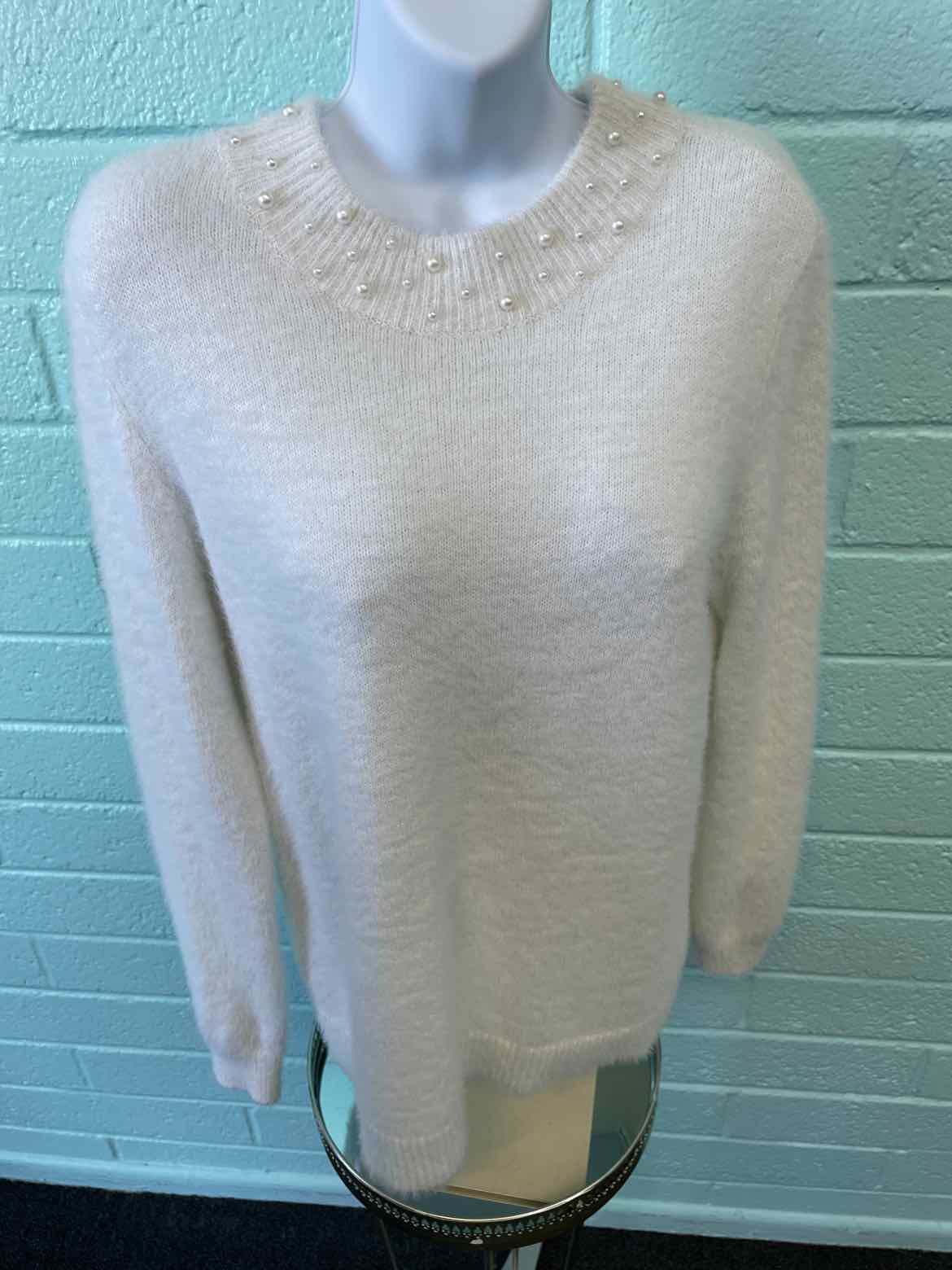 Elle Size M White Sweater