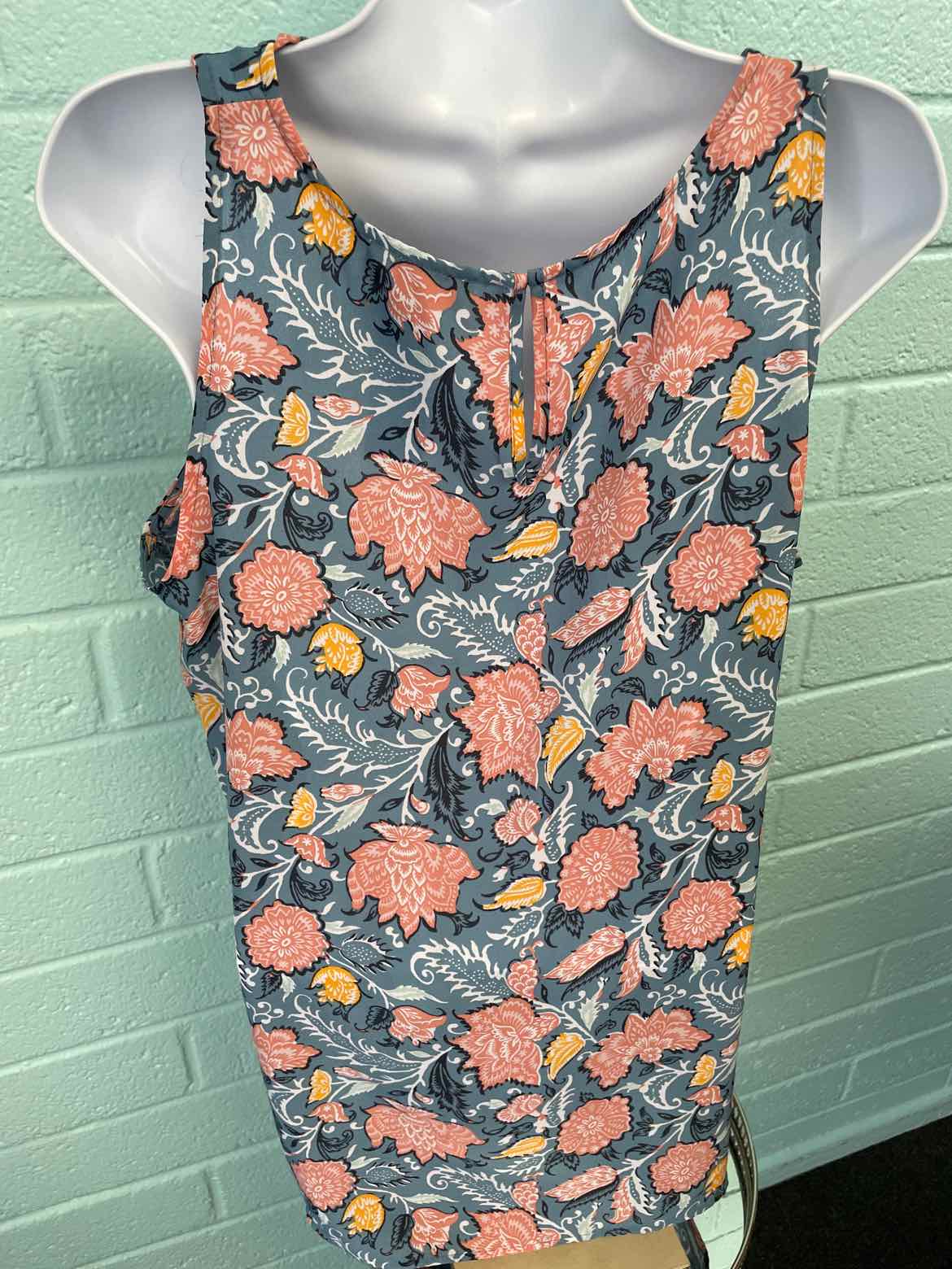 Loft Size L Powder Blue/Pink Sleeveless